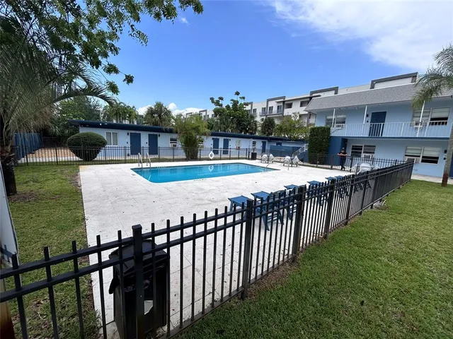 $1,990 | 1020 North Victoria Park Road, Unit 19, Fort Lauderdale, FL 33304