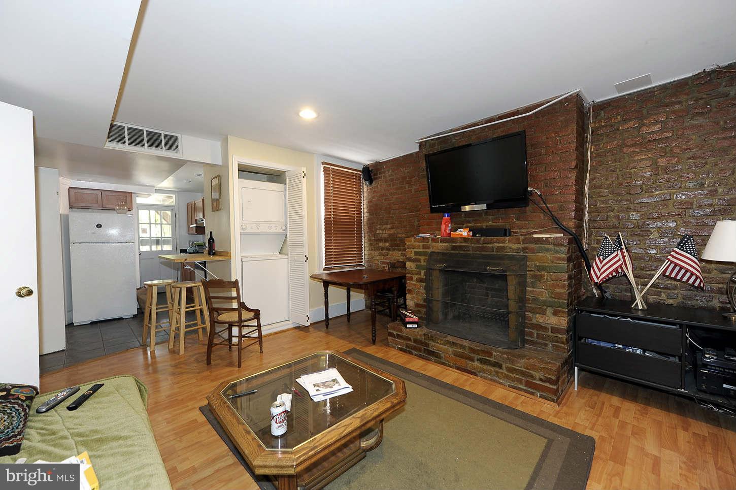 1452 Corcoran Street Northwest Washington, DC 20009 - Photo 3 of 28 Living Room