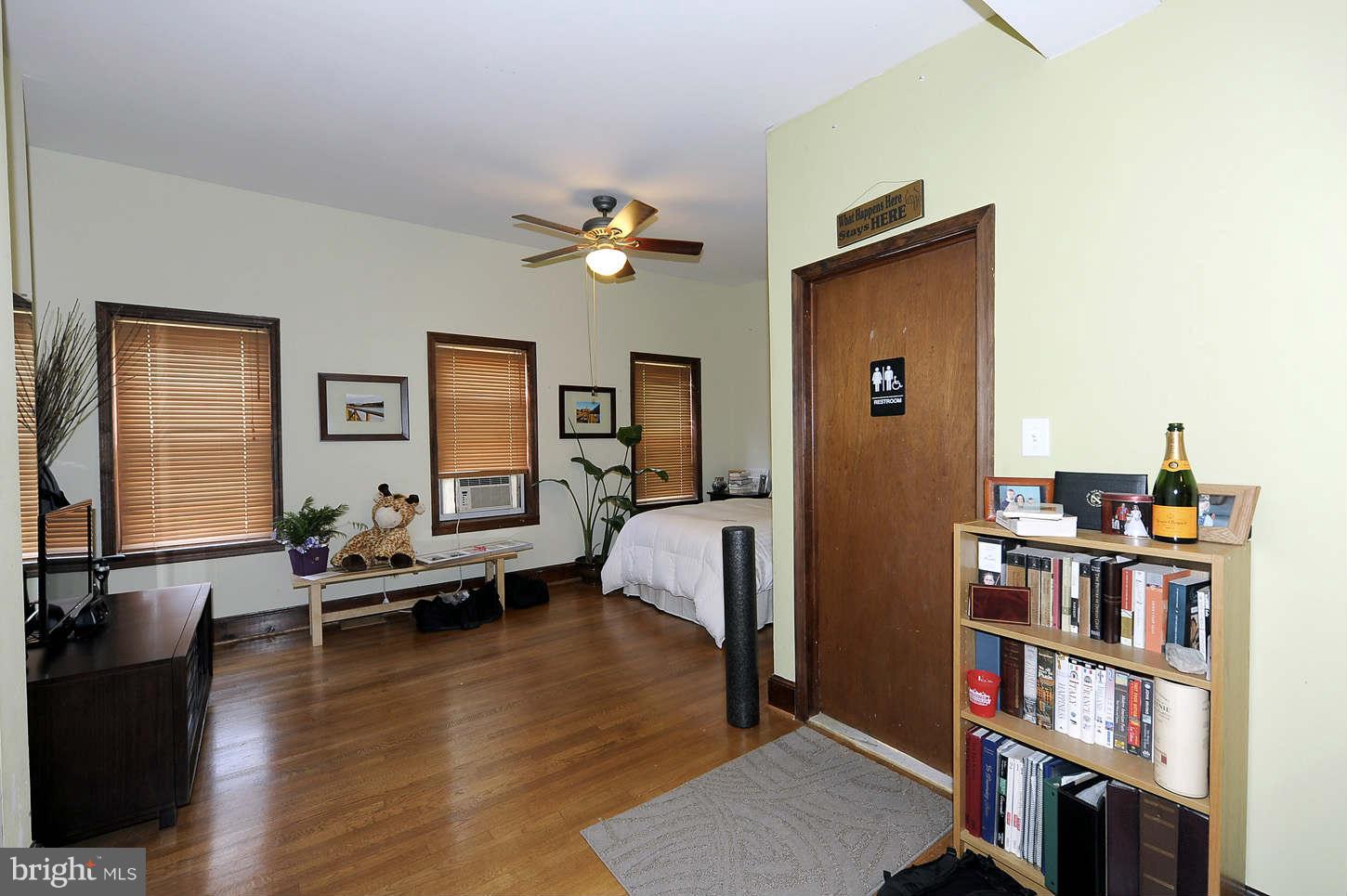 1452 Corcoran Street Northwest Washington, DC 20009 - Photo 25 of 28 Bedroom (Master)