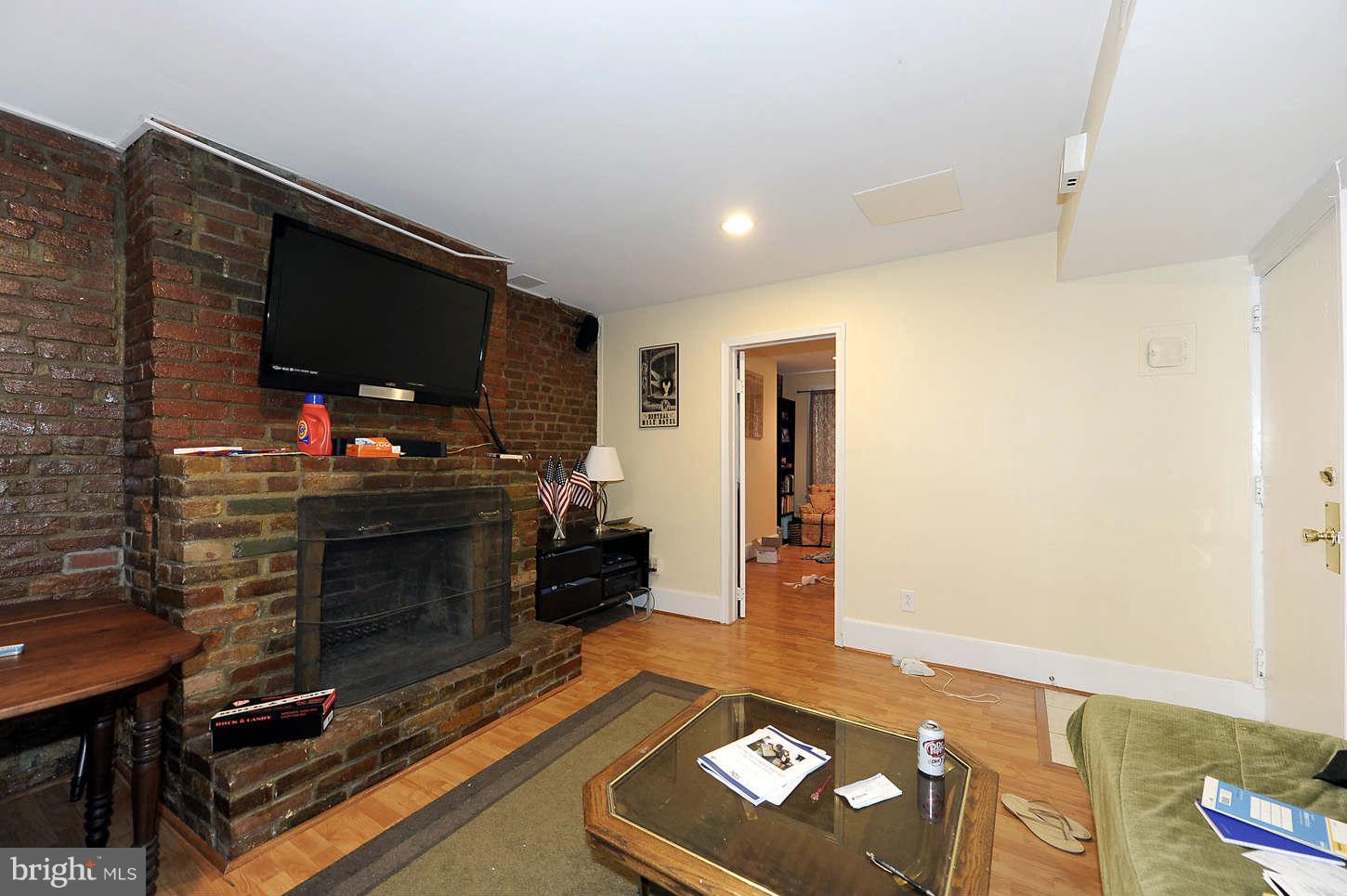 1452 Corcoran Street Northwest Washington, DC 20009 - Photo 5 of 28 Living Room