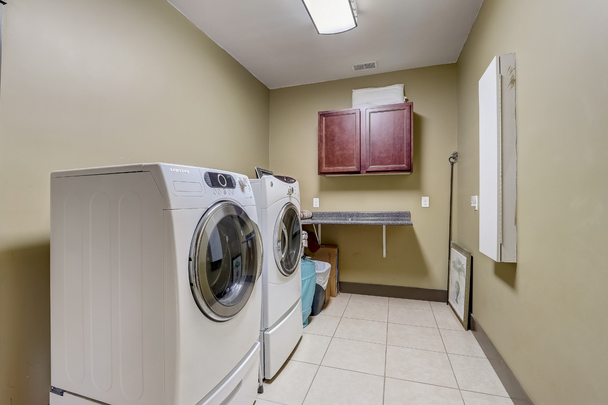 6745 Lovel Cook Road Springfield, TN 37172 - Photo 23 of 45 a utility room with dryer and washer