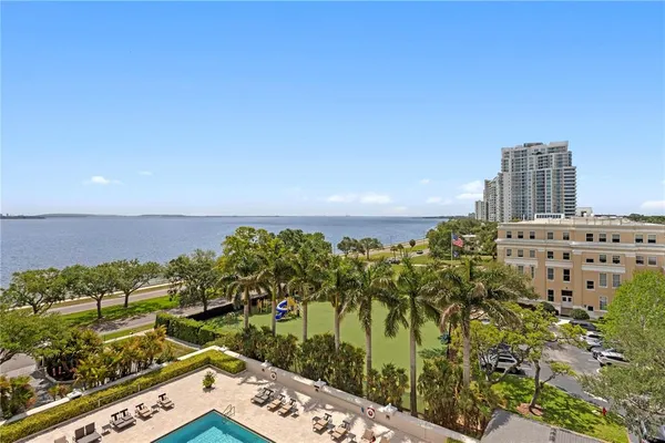 $6,300 | 3301 Bayshore Boulevard, Unit 810A, Tampa, FL 33629