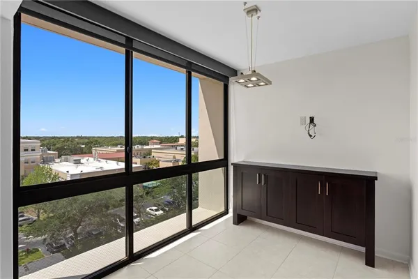 $6,300 | 3301 Bayshore Boulevard, Unit 810A, Tampa, FL 33629