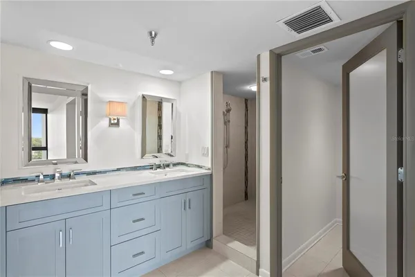 $6,300 | 3301 Bayshore Boulevard, Unit 810A, Tampa, FL 33629