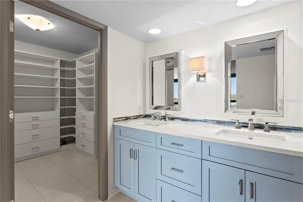 $6,300 | 3301 Bayshore Boulevard, Unit 810A, Tampa, FL 33629