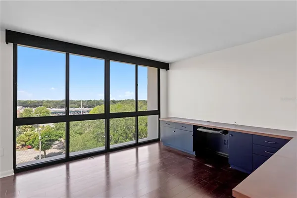 $6,300 | 3301 Bayshore Boulevard, Unit 810A, Tampa, FL 33629