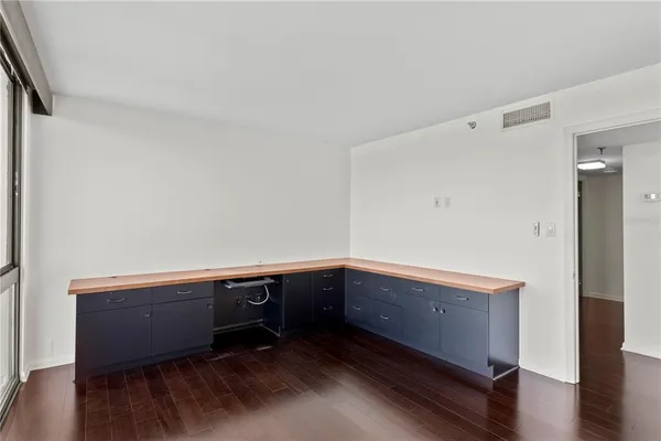 $6,300 | 3301 Bayshore Boulevard, Unit 810A, Tampa, FL 33629