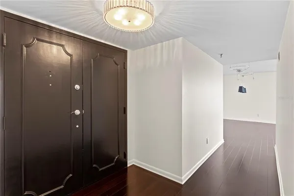 $6,300 | 3301 Bayshore Boulevard, Unit 810A, Tampa, FL 33629