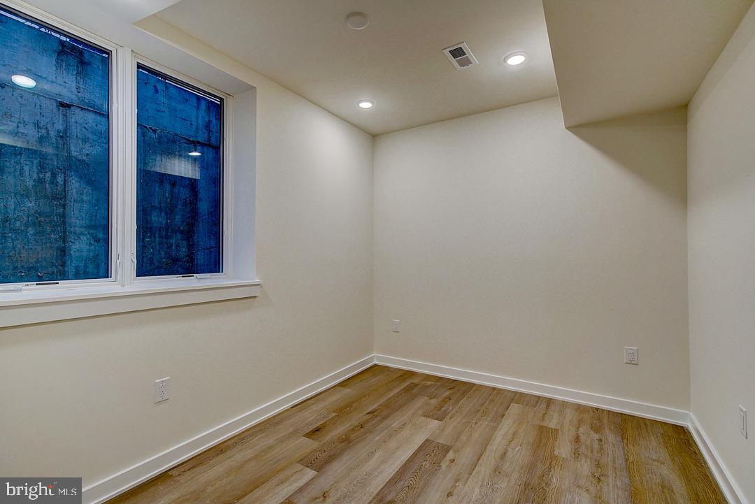 728 South 10th Street, Unit 2 Philadelphia, PA 19147 - Photo 8 of 27