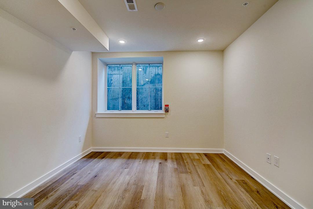 728 South 10th Street, Unit 2 Philadelphia, PA 19147 - Photo 10 of 27