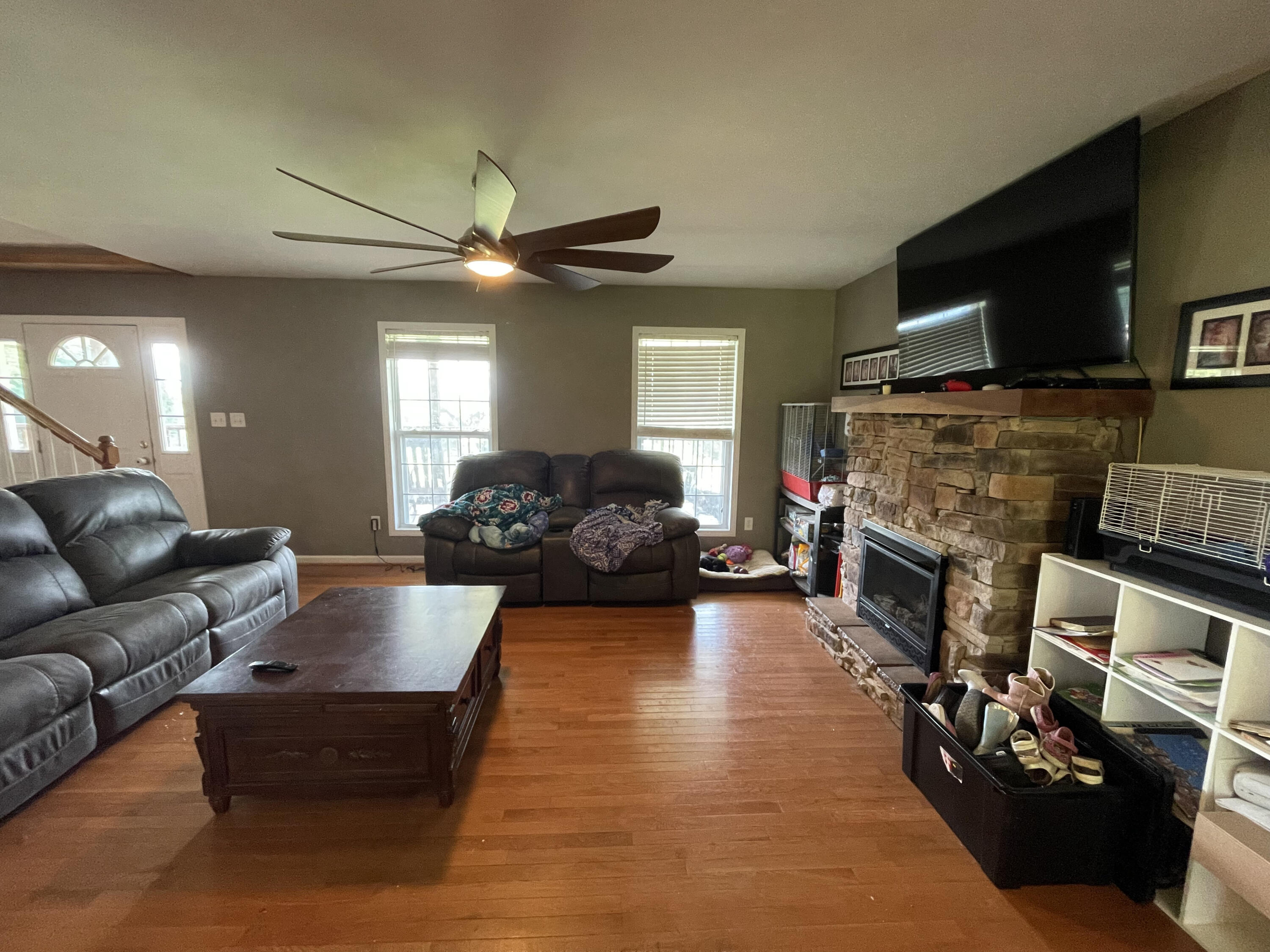 405 V I Ranch Road Bristol, TN 37620 - Photo 21 of 29 IMG_0858