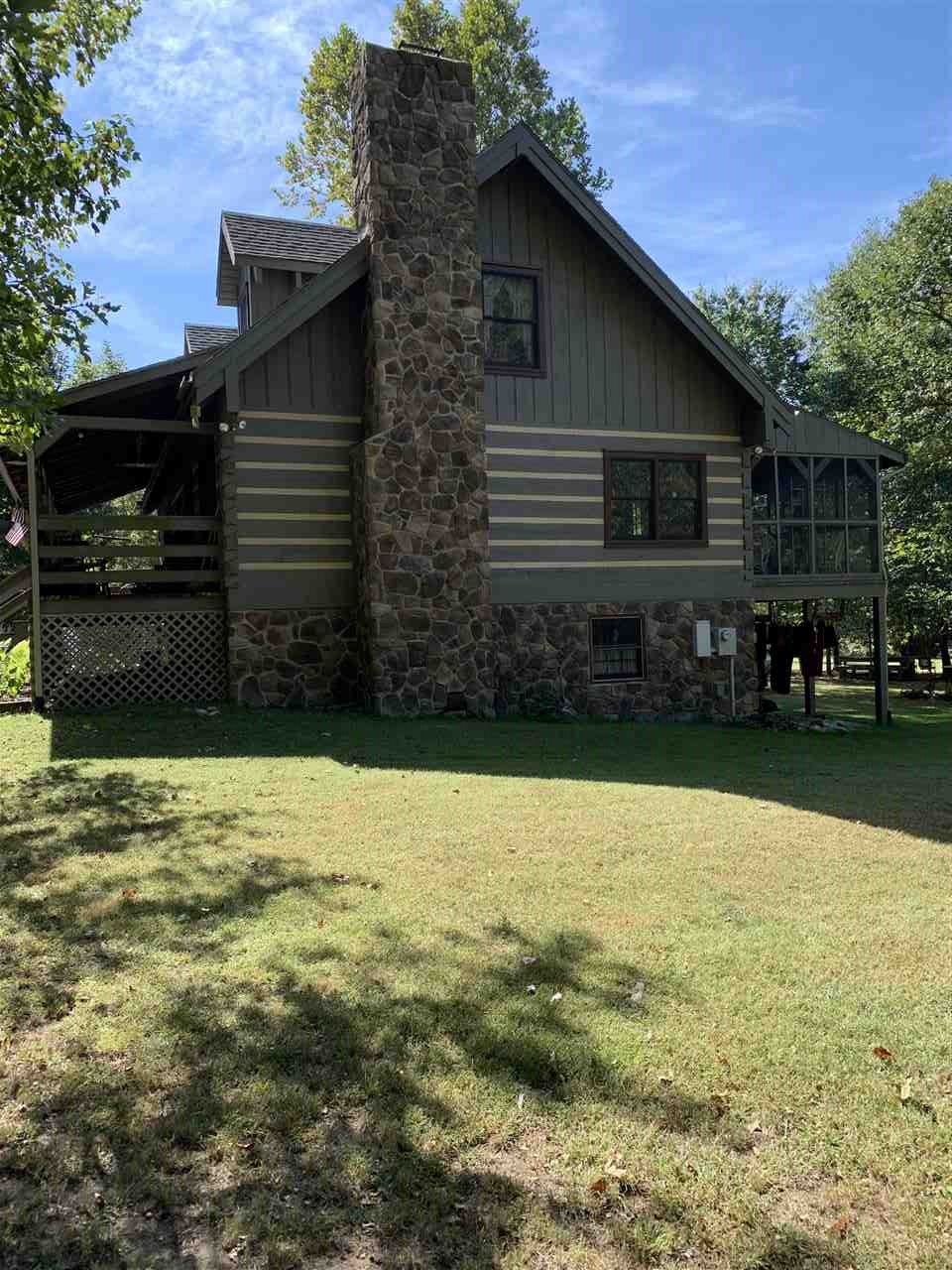 539 Purple Cow Road Waynesboro, VA 22980 - Photo 4 of 25 a front view of a house with a yard