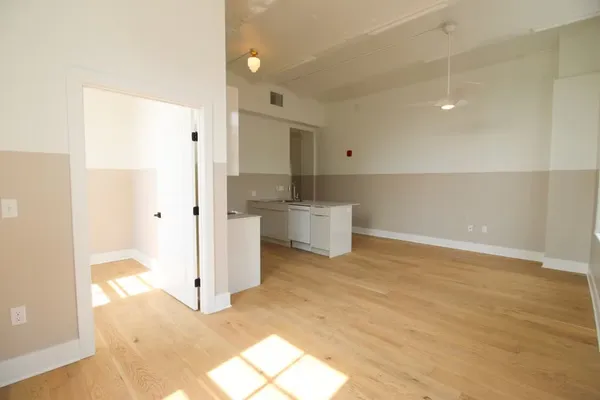 $2,090 | 30 West Broad Street, Unit 408, Rochester, NY 14614
