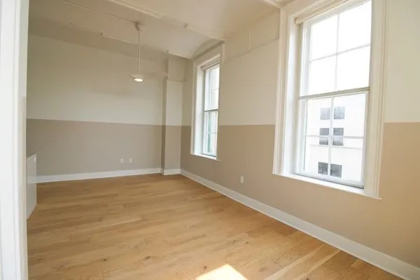 $2,090 | 30 West Broad Street, Unit 408, Rochester, NY 14614