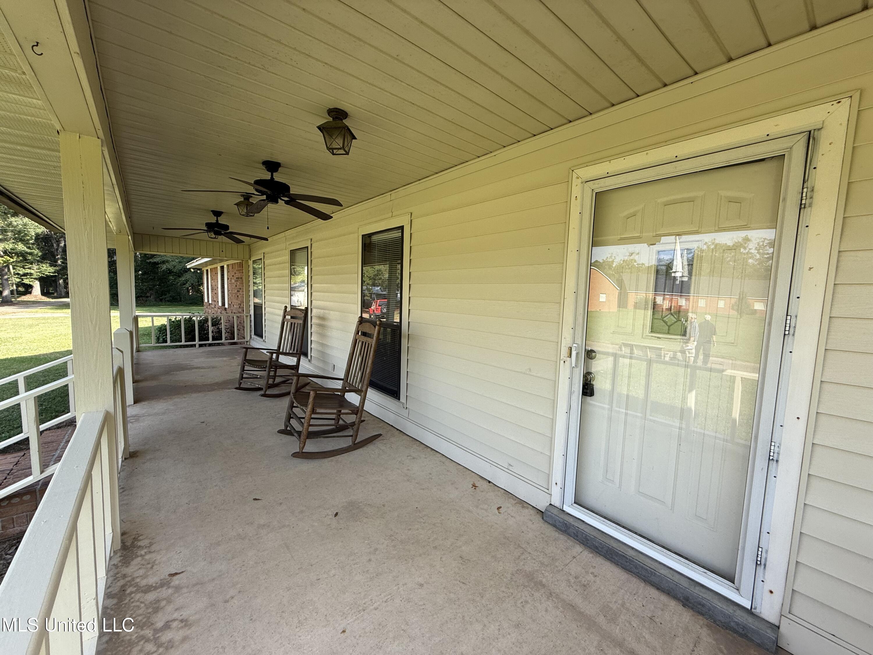 1061 A Campground Road Summit, MS 39666 - Photo 18 of 27 IMG_1257