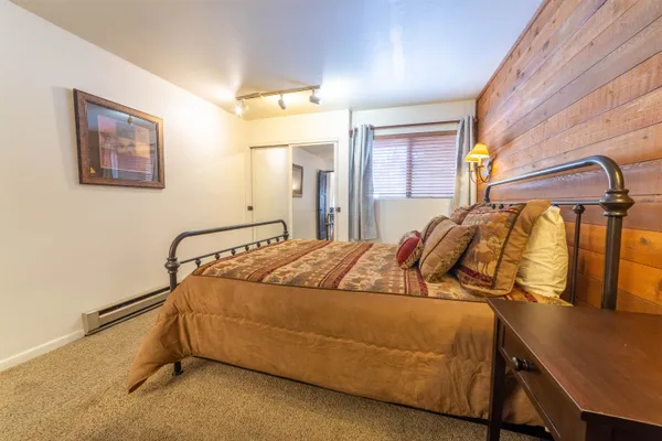 $475,000 | 63 Arrowhead Drive, Unit 12, Mammoth Lakes, CA 93546