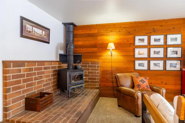 $475,000 | 63 Arrowhead Drive, Unit 12, Mammoth Lakes, CA 93546