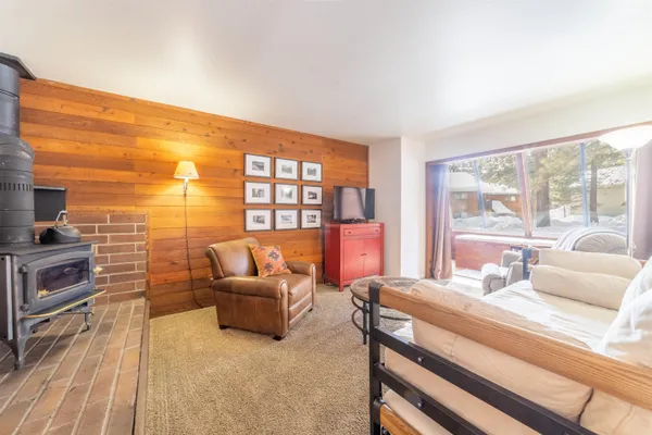 $475,000 | 63 Arrowhead Drive, Unit 12, Mammoth Lakes, CA 93546