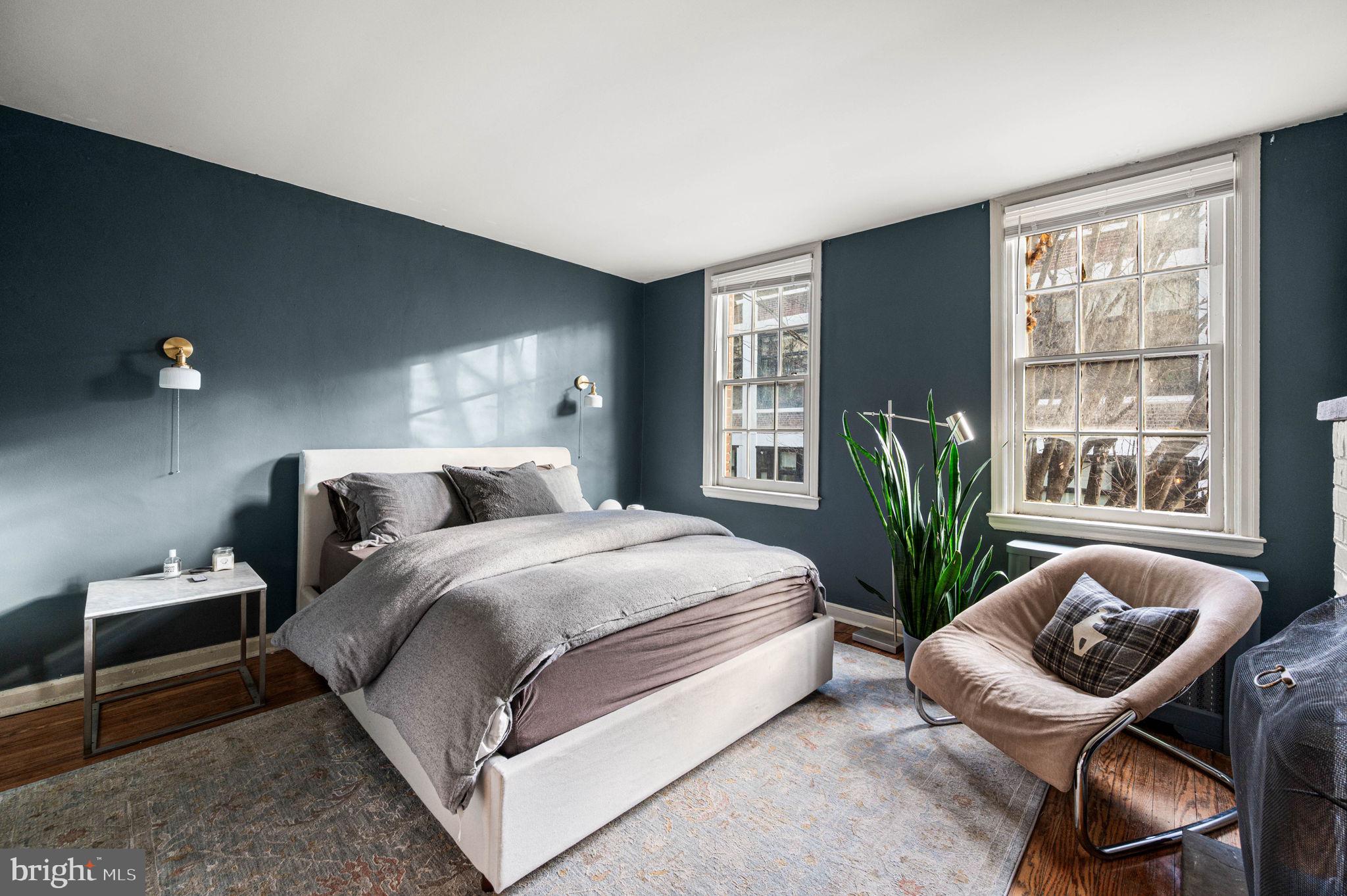 2035 Rittenhouse Square Philadelphia, PA 19103 - Photo 13 of 26 2nd floor front bedroom