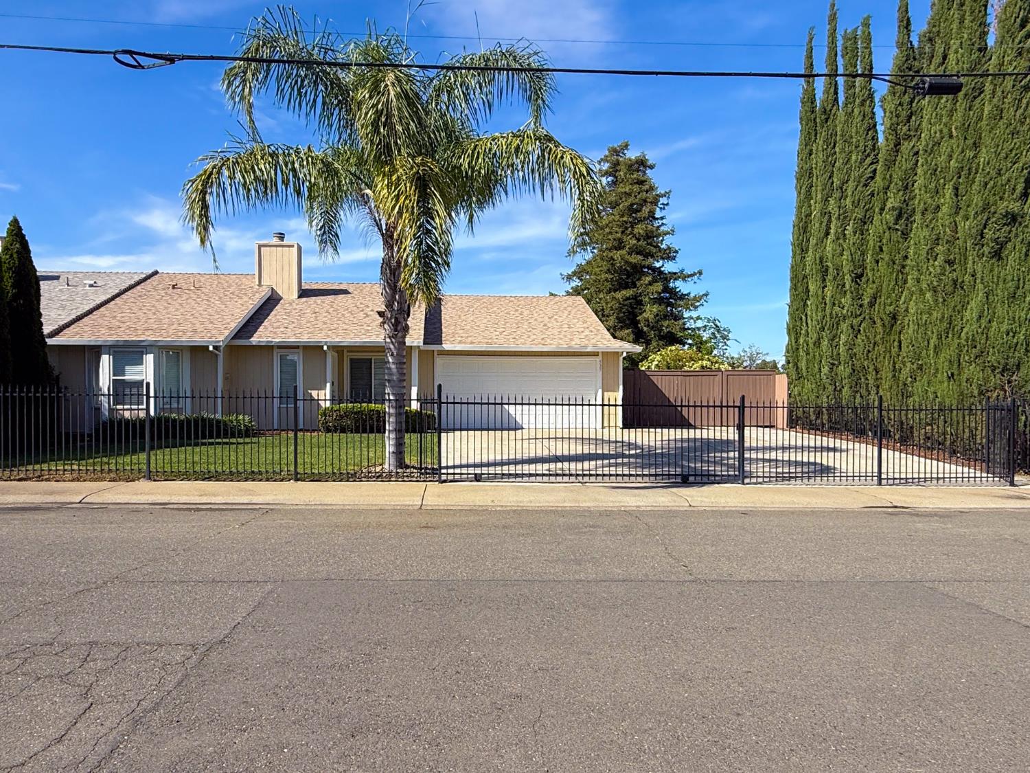 535 N Street Rio Linda, CA 95673 - Photo 3 of 33