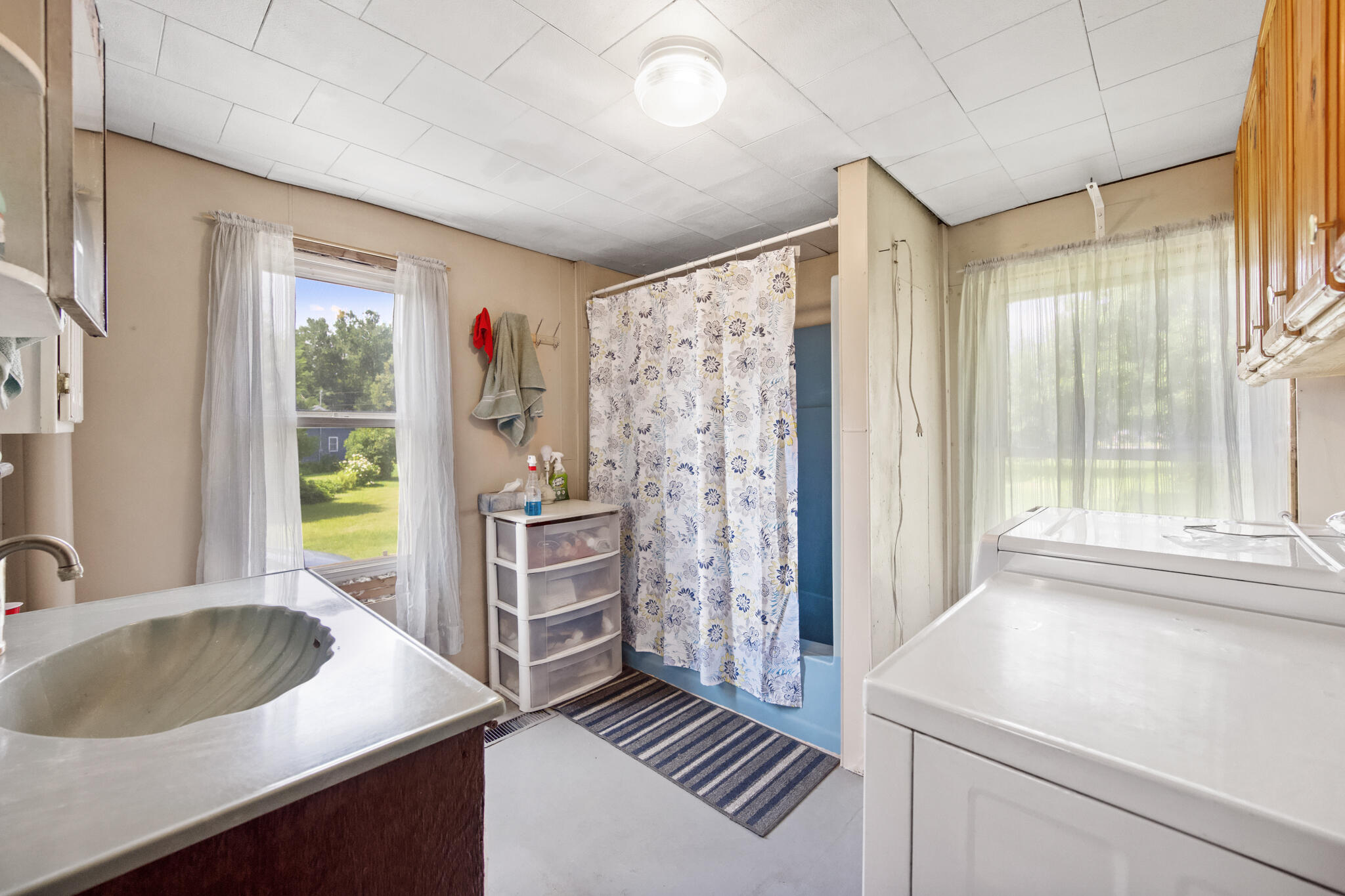 275 Pea Ridge Road Lincoln, ME 04457 - Photo 10 of 25 DSC_4503