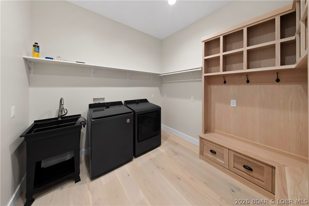439 Red Bud Road Lake Ozark, MO 65049 - Photo 49 of 98 Laundry room.