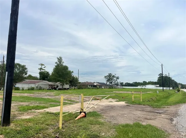 a view of a golf course