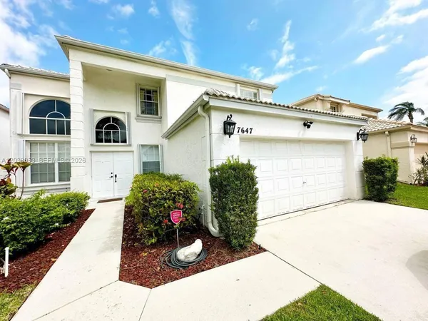 $5,800 | 7647 Rockport Circle, Lake Worth, FL 33467
