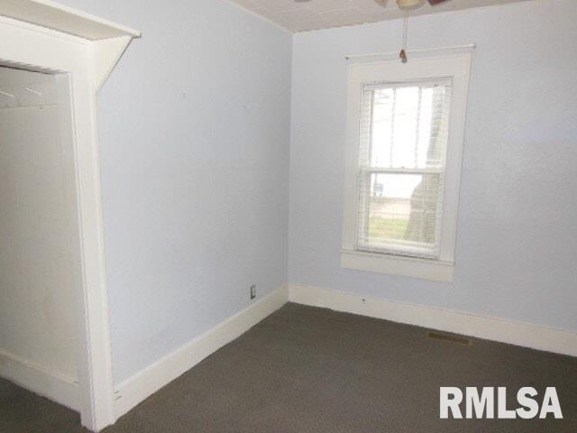 214 Fair Avenue Flora, IL 62839 - Photo 8 of 21 Gallery Image 8