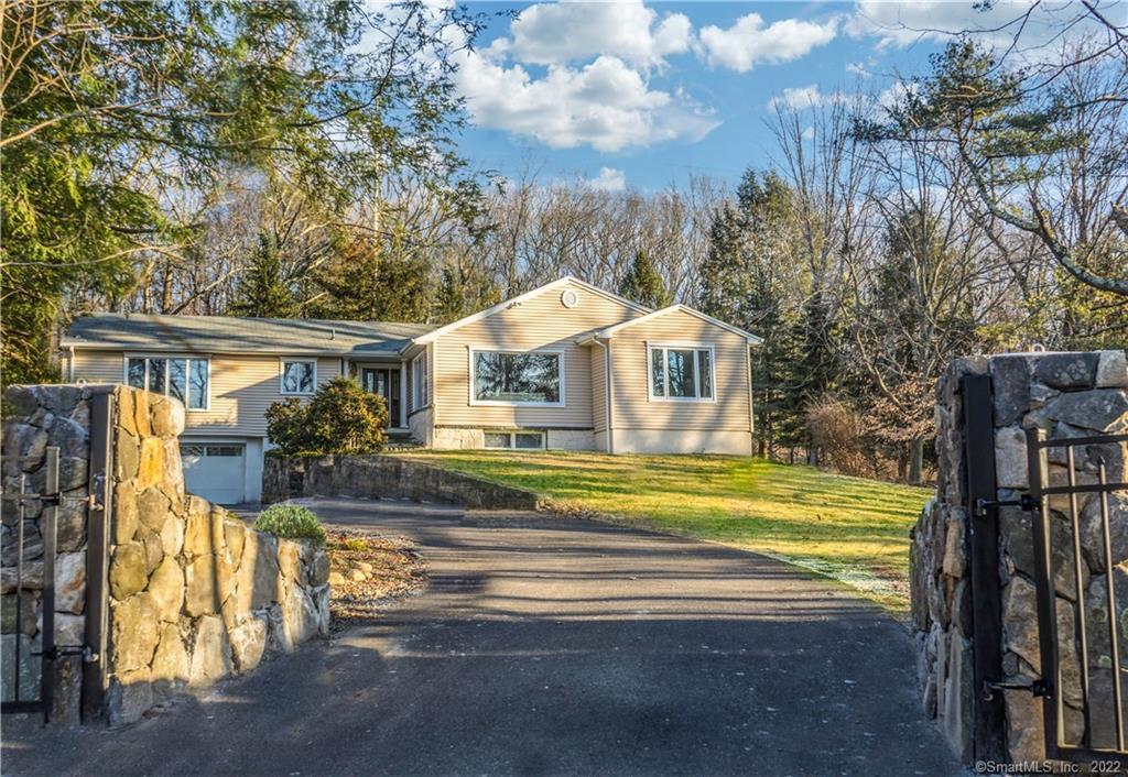 32 Hickory Lane Ridgefield, CT 06877 - Photo 1 of 1