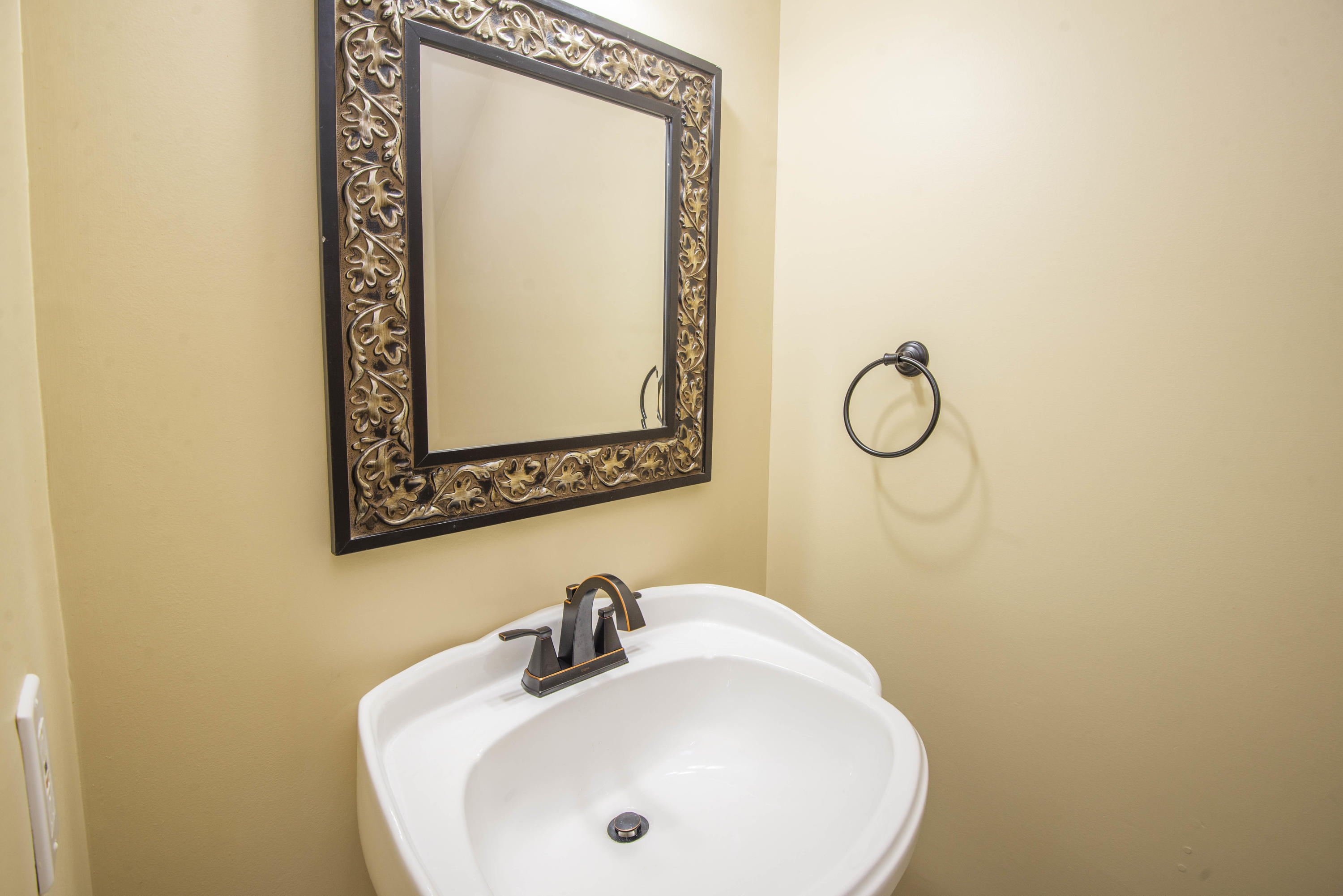 1384 Wineberry Road Powell, TN 37849 - Photo 16 of 40 Half Bath_1