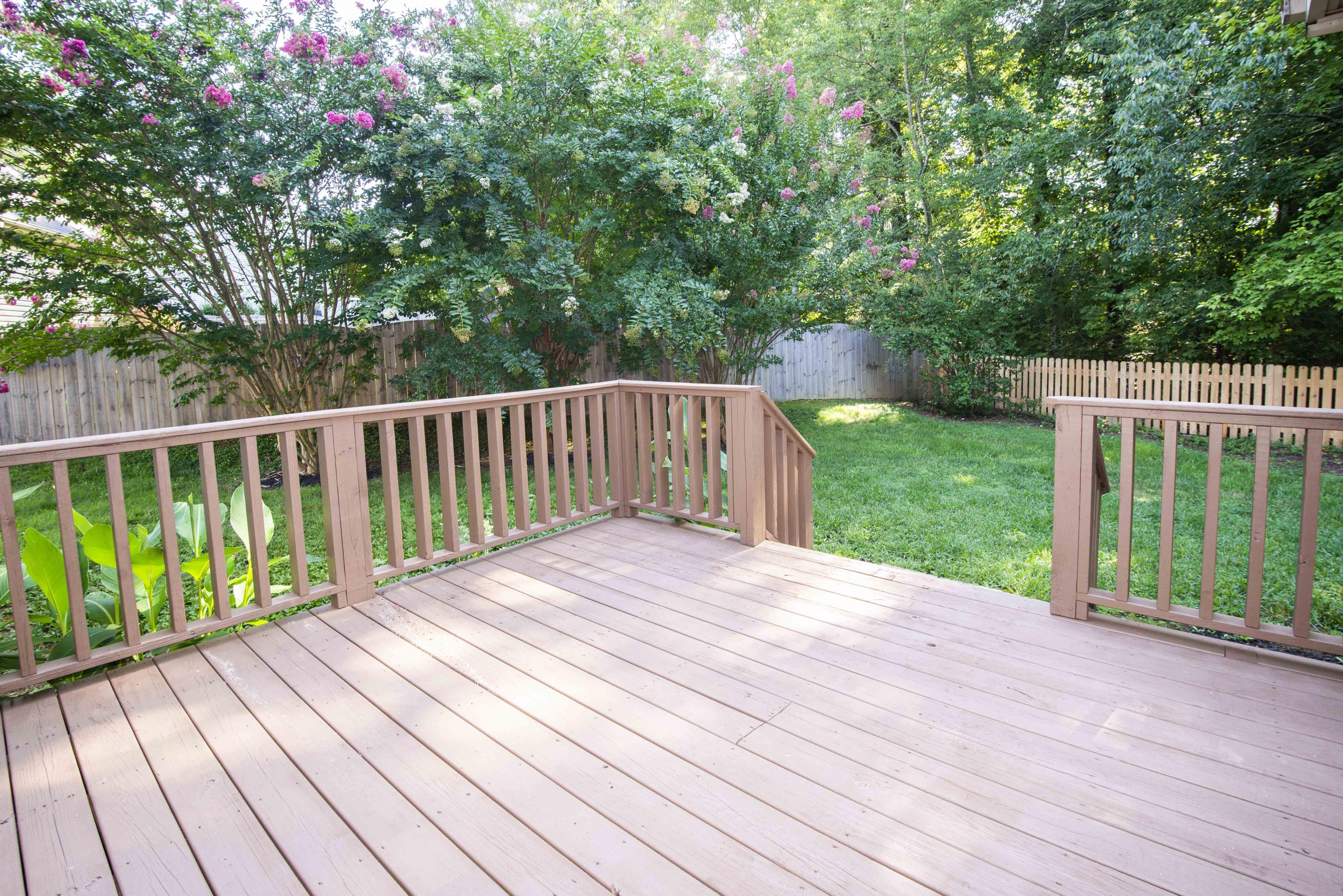 1384 Wineberry Road Powell, TN 37849 - Photo 37 of 40 Deck_1