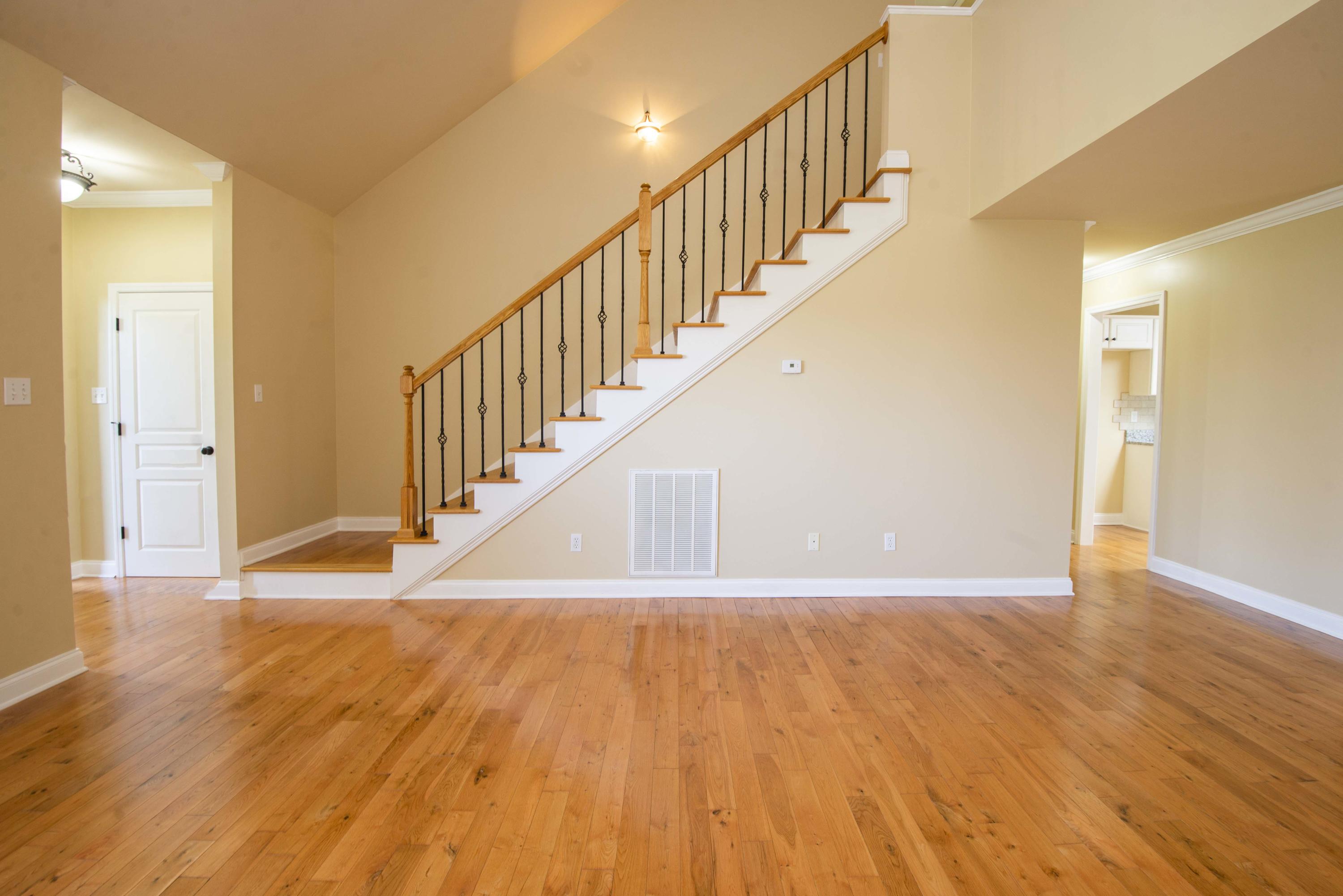 1384 Wineberry Road Powell, TN 37849 - Photo 7 of 40 Living 4_1