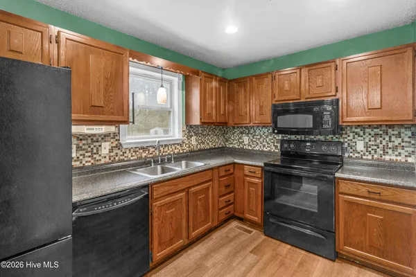 $195,000 | 645 Mile Road, Vanceboro, NC 28586
