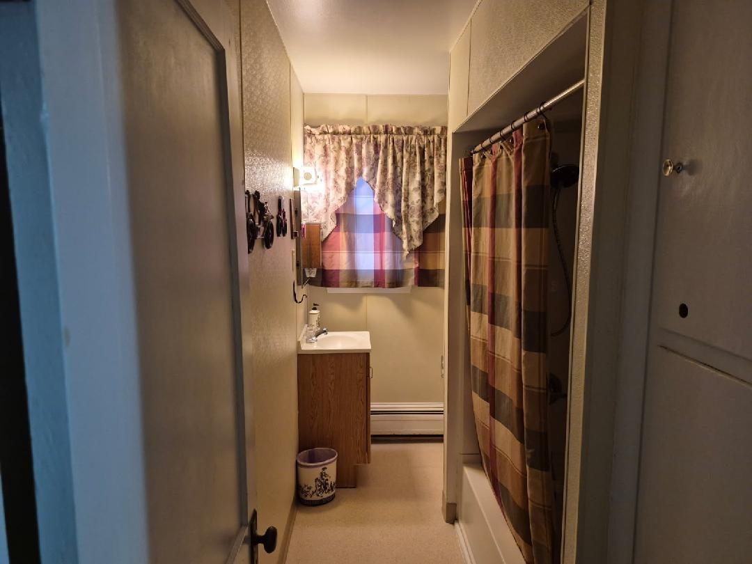 170 Ash Street Lewiston, ME 04240 - Photo 12 of 71 IMG_4375