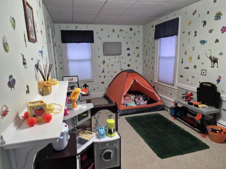 170 Ash Street Lewiston, ME 04240 - Photo 9 of 71 IMG_4373