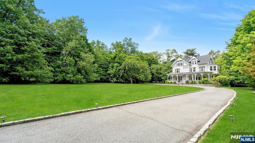 42 Llewellyn Road Montclair, NJ 07042 - Photo 6 of 49
