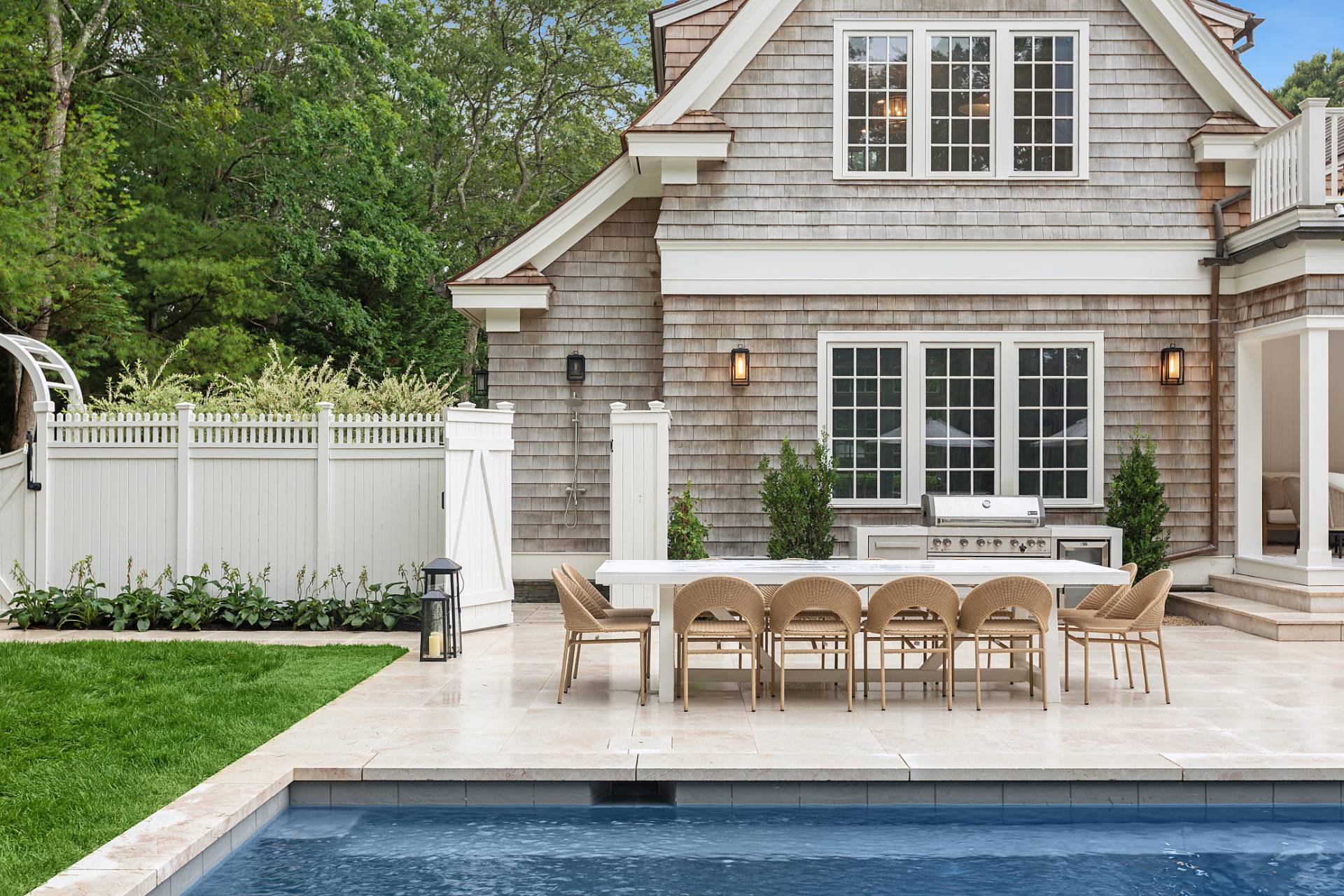 8 Barclay Court East Hampton, NY 11937 - Photo 46 of 48 a view of a house with backyard and sitting area