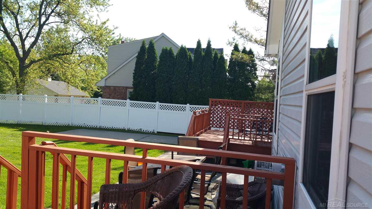 462 East South Boulevard Rochester, MI 48307 - Photo 13 of 64
