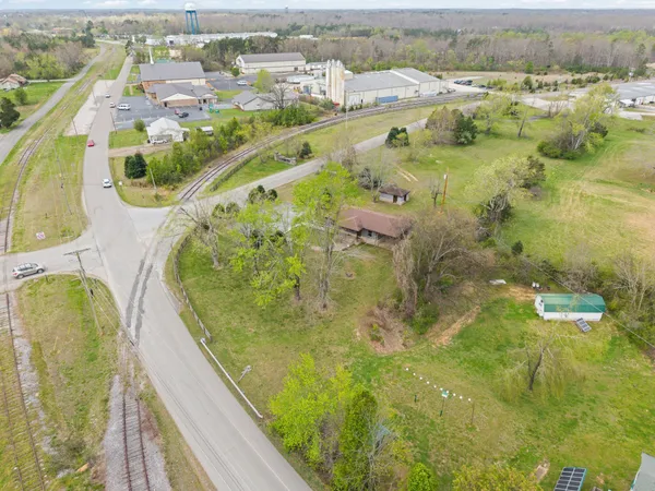 $265,000 | 549 Swan Avenue, Hohenwald, TN 38462