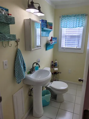 $2,000 | 16607 Henry Morgan Road, Jamaica Beach, TX 77554