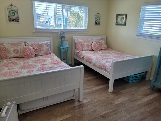 $2,000 | 16607 Henry Morgan Road, Jamaica Beach, TX 77554