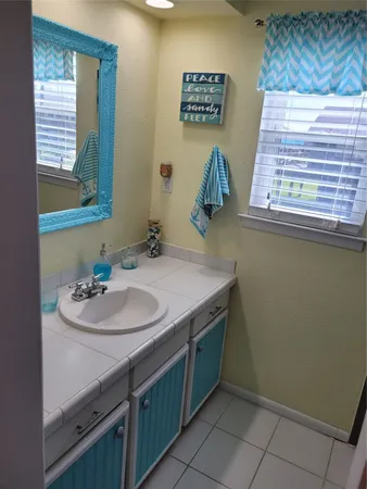 $1,900 | 16607 Henry Morgan Road, Jamaica Beach, TX 77554