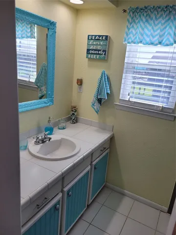 $2,000 | 16607 Henry Morgan Road, Jamaica Beach, TX 77554