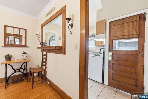 $529,000 | 112 Grove Avenue, Verona, NJ 07044