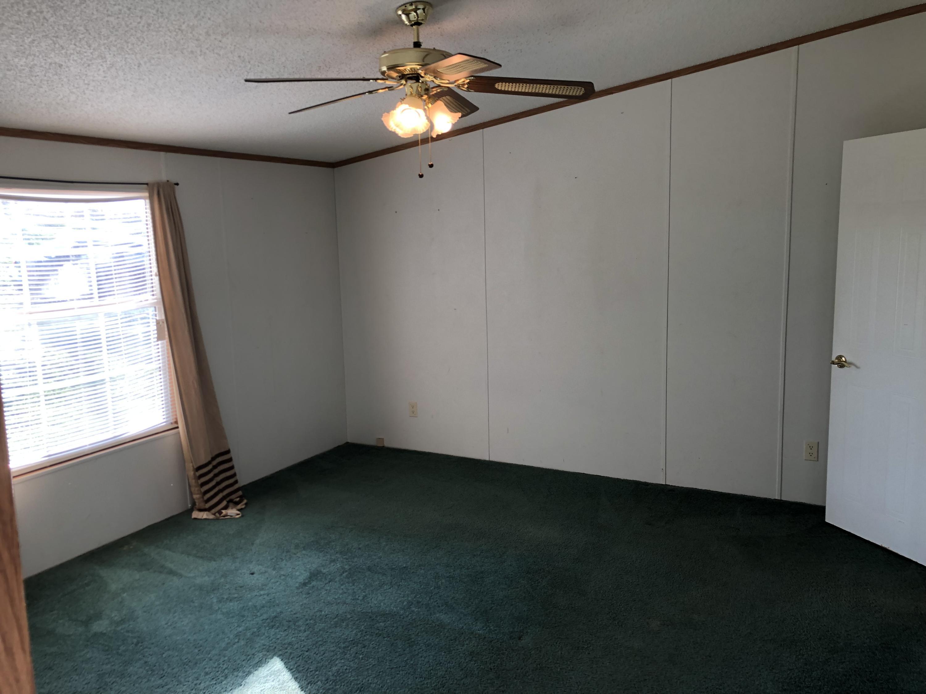1306 Cross Rds Road Eubank, KY 42567 - Photo 10 of 14 6EC780C7-B6BA-4028-A648-64273F3C2055<|>P