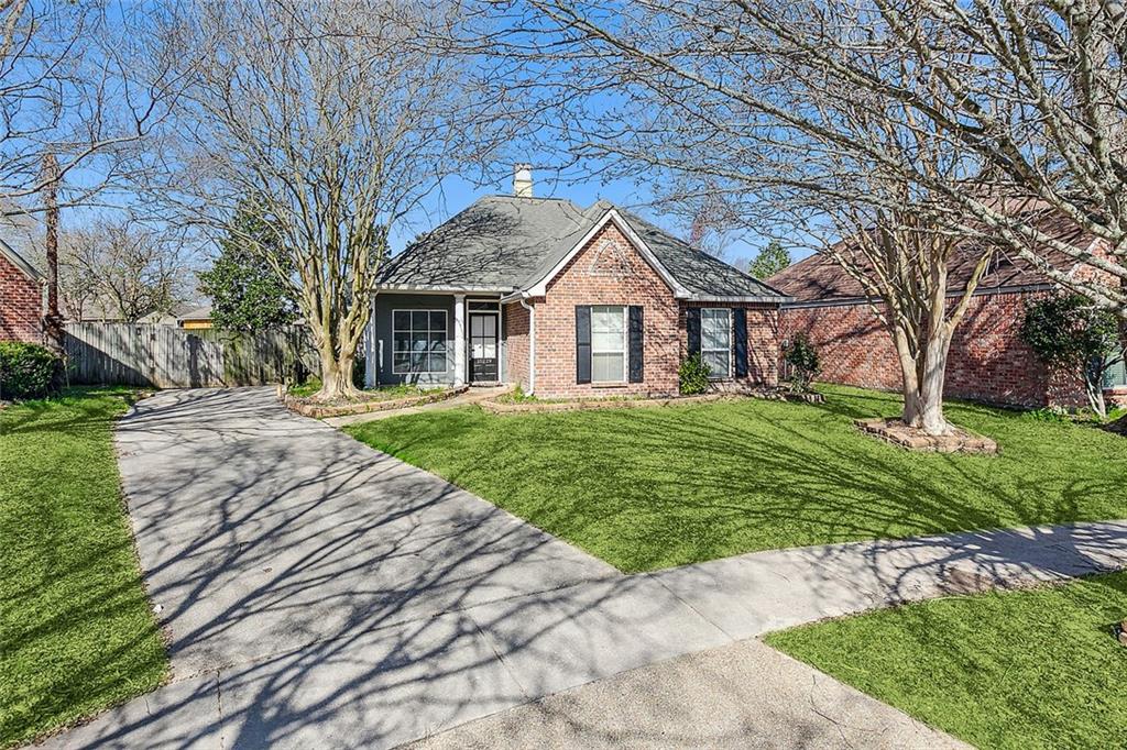 10229 Springwind Court Baton Rouge, LA 70810 - Photo 1 of 19