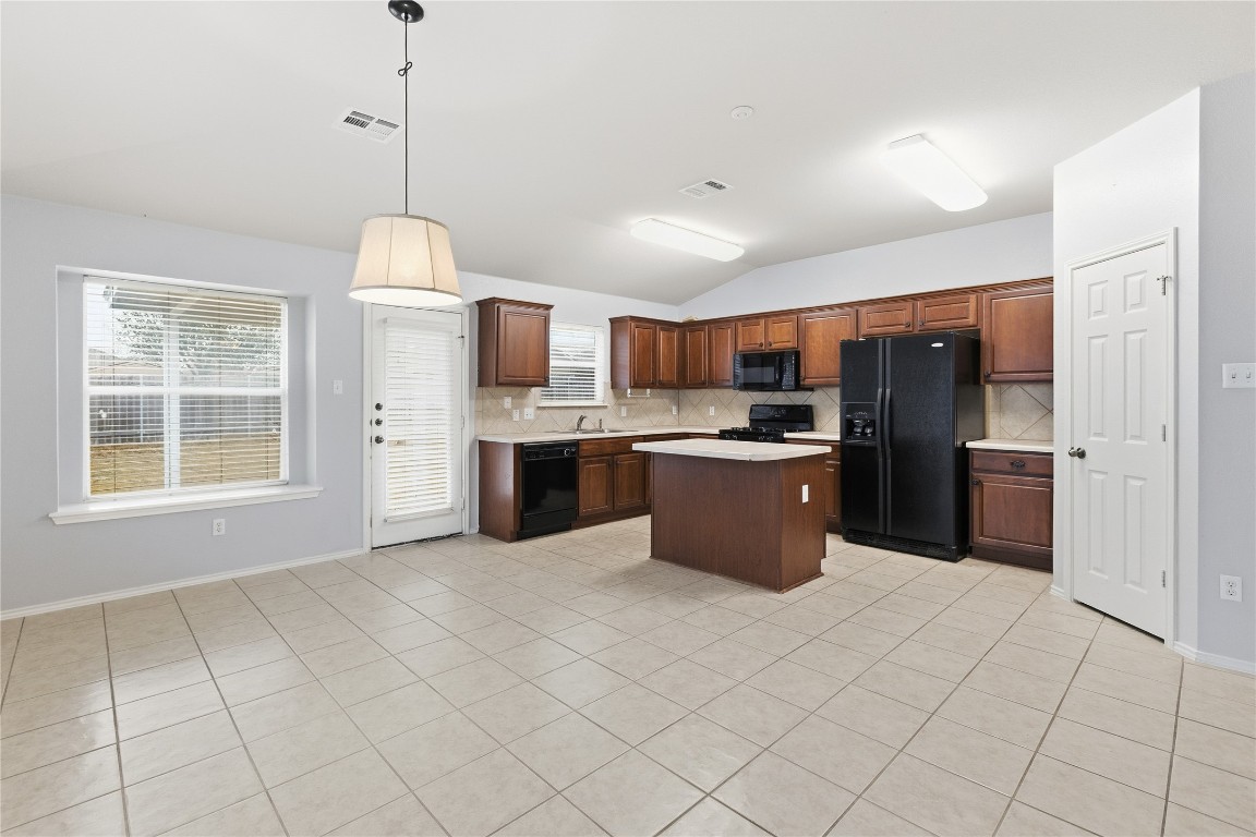 2308 Pearson Way Round Rock, TX 78665 - Photo 11 of 24