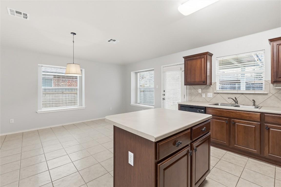 2308 Pearson Way Round Rock, TX 78665 - Photo 8 of 24