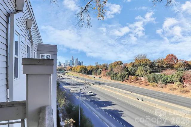 $2,050 | 558 Oakland Avenue, Charlotte, NC 28204